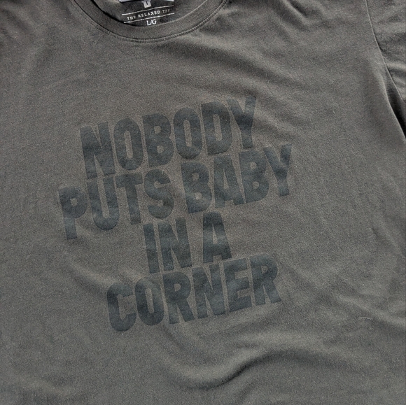 Nobody Puts Baby In A Corner Black on Black T-shirt Size L Dirty Dancing - Picture 4 of 6